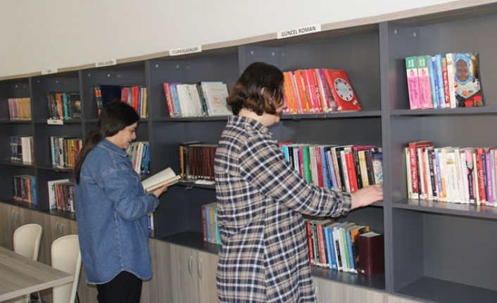 Bayburt Belediyesi Aile Yaşam Merkezi Kütüphanesi öğrencilerin hizmetinde